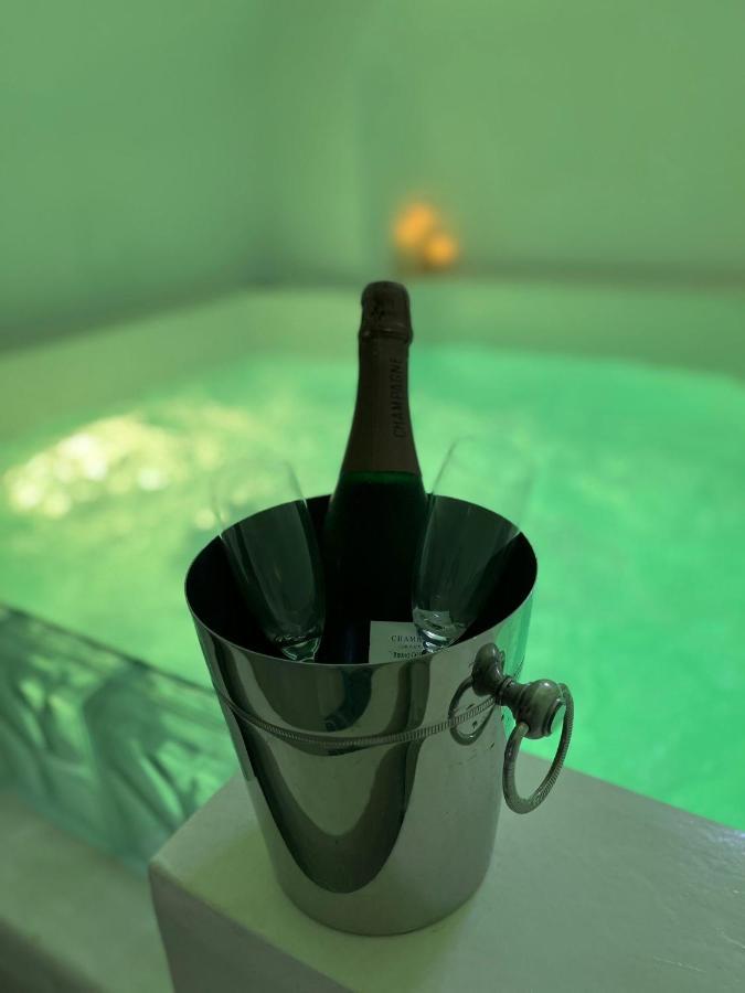 Loveroom La Cesarine Jacuzzi Prive *